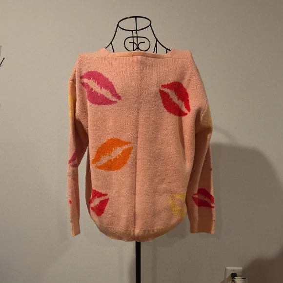 Main Strip Peach V-Neck Sweater with Pink and Orange Kiss Prints - Picture 3 of 5